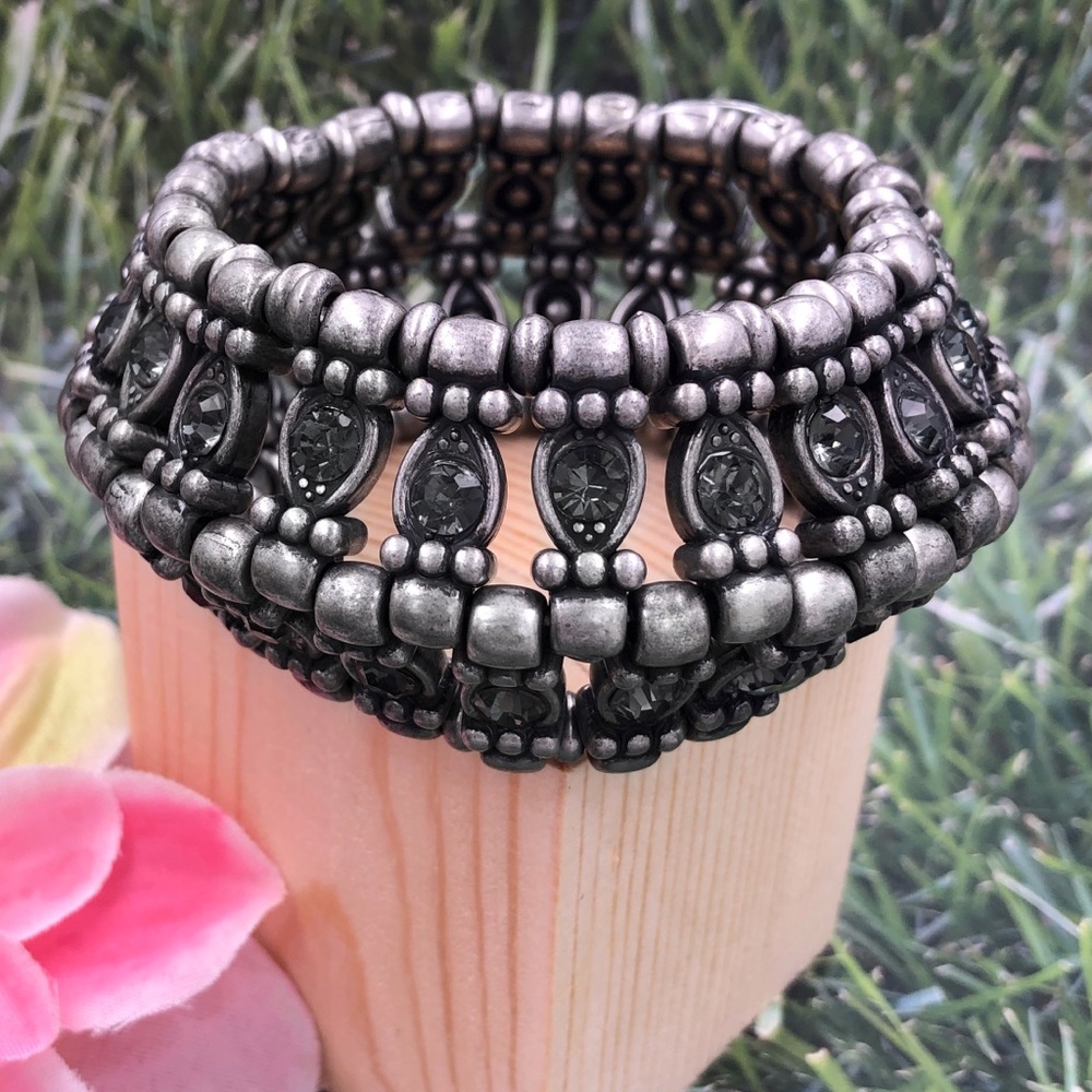 Vintage Look Silver Rhinestone Stretch Bracelet